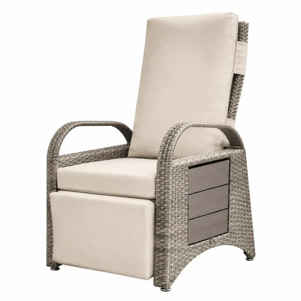 Verstellbarer Gartenstuhl aus Rattan Beige